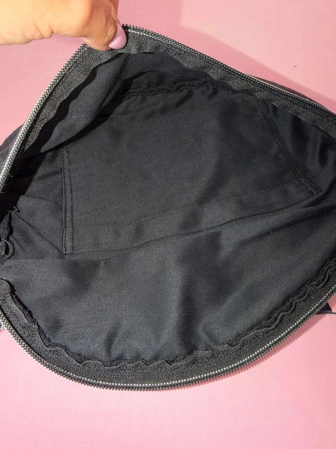 Grand sac banane créateur indépendant peu servie – photo 6